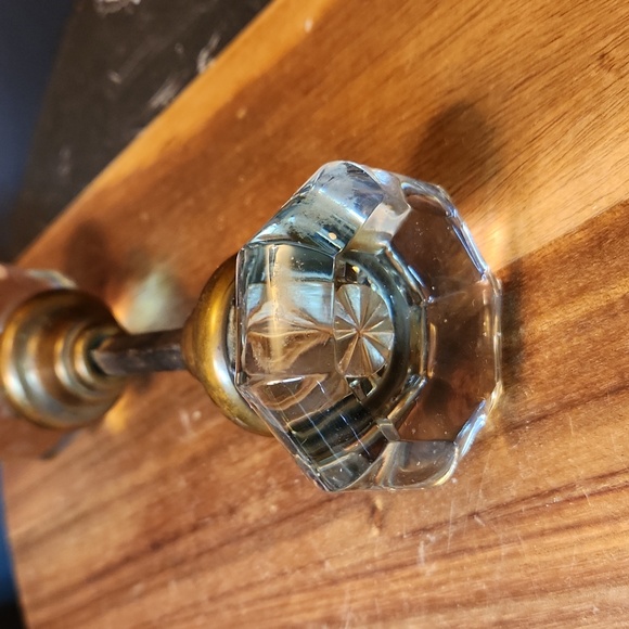 Antique Vintage Clear Glass and Brass Door Knobs - Picture 5 of 8